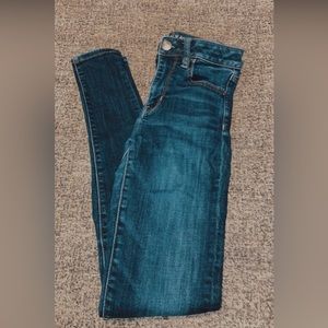 American Eagle skinny jeans